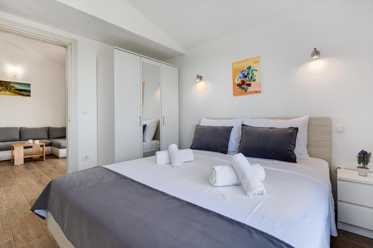 Apartman David S Bazenom Podusje Eksteriør billede